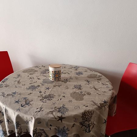 Appartamento Con Terrazzo Privato E Netflix Кальяри Экстерьер фото